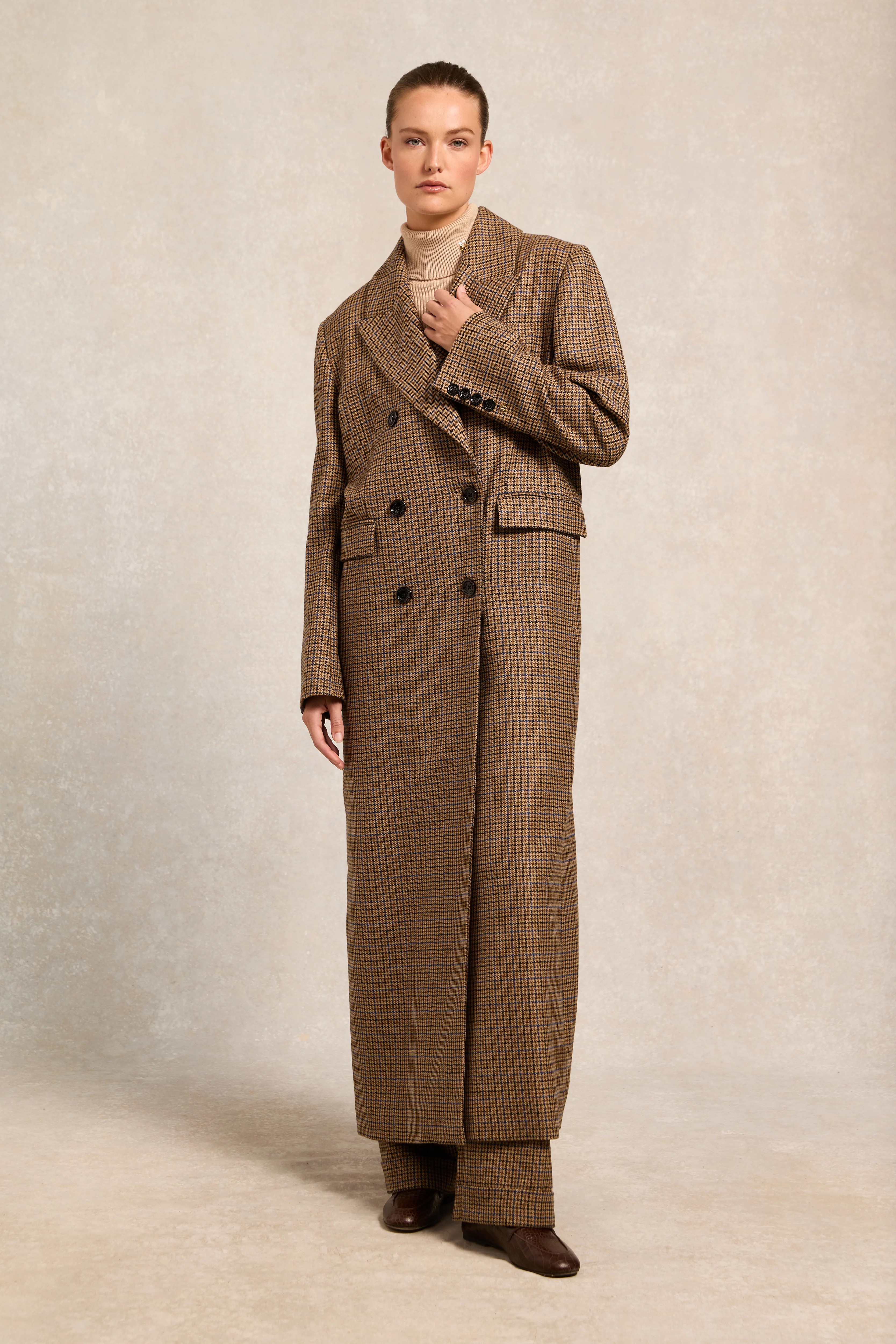 Belgravia Overcoat (Abbot Check Tweed) | Holland Cooper