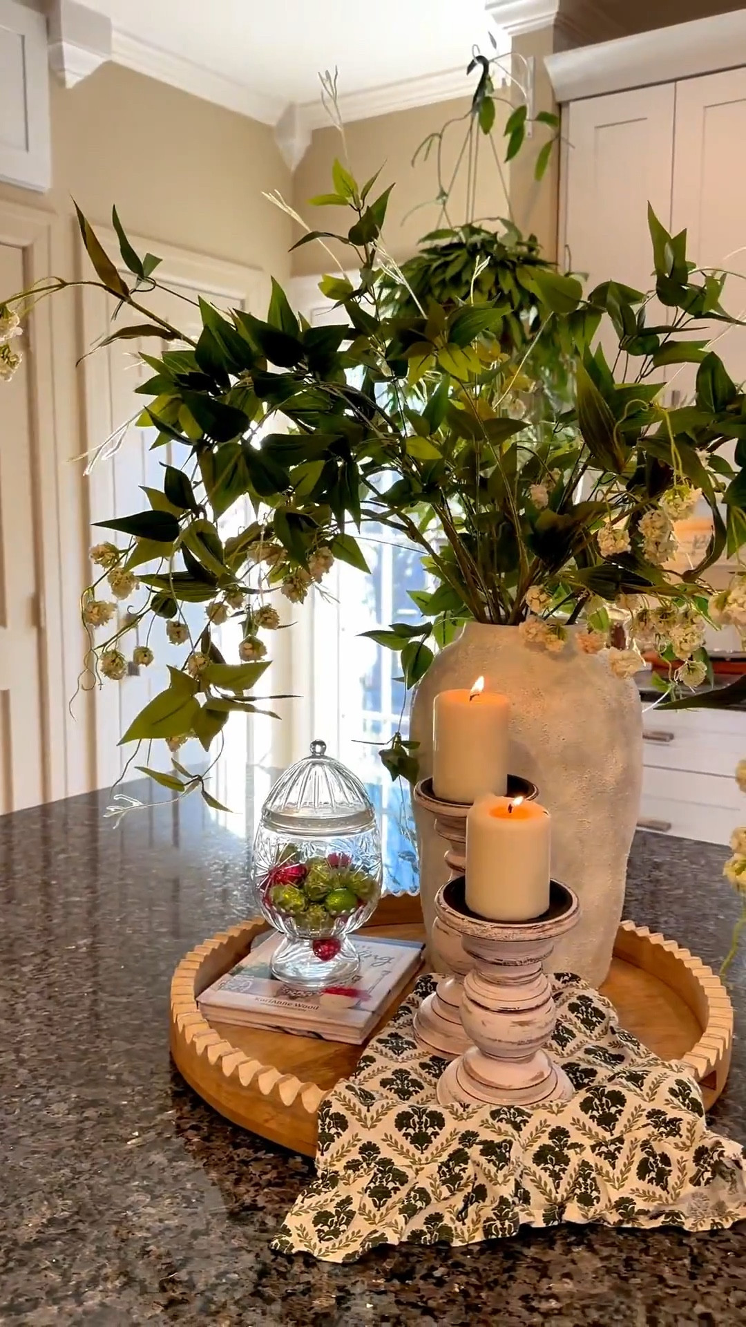 I am getting ready for spring with little touches in my kitchen, are you too? 😘🤭


#LTKHome #LTKSeasonal