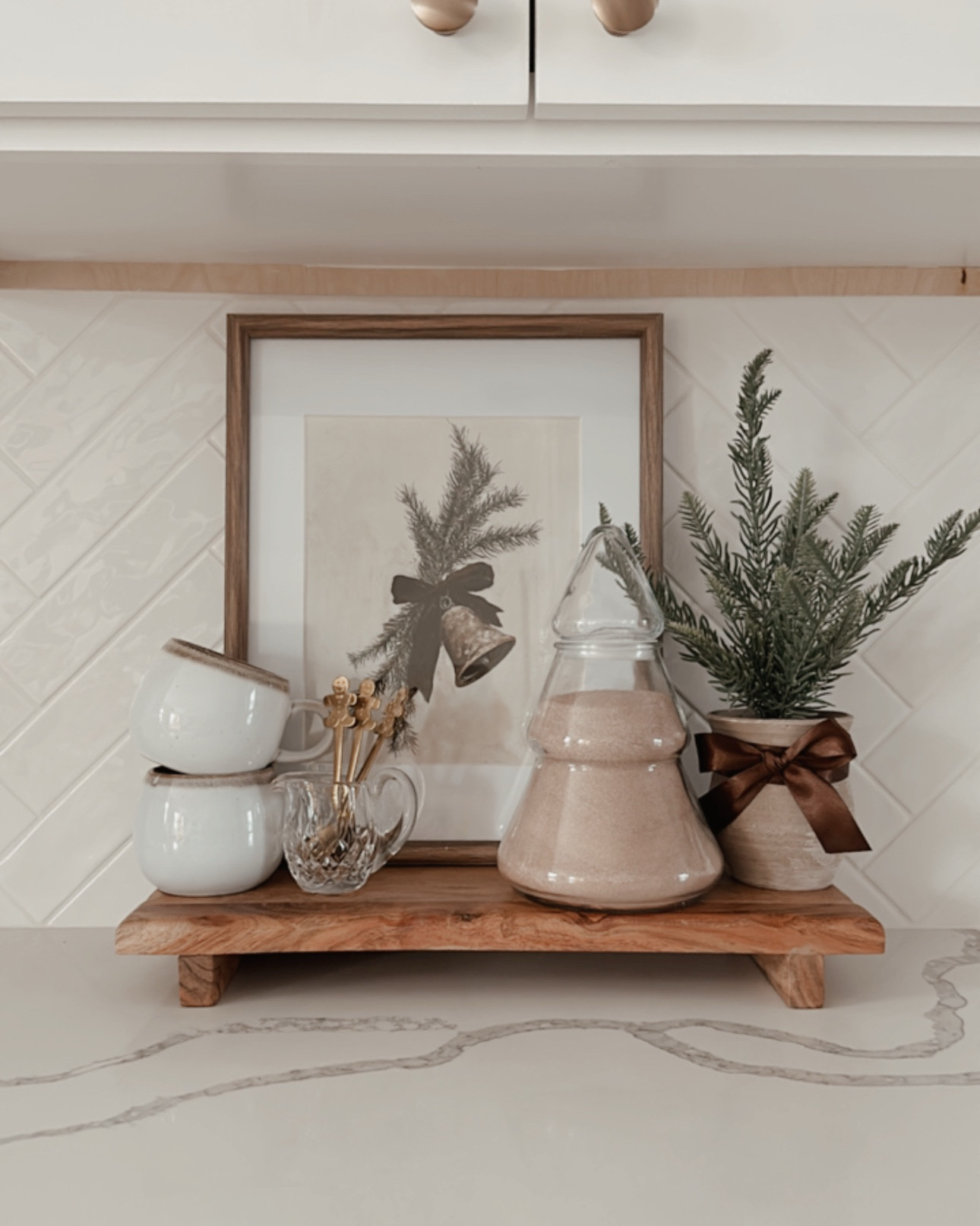 Everything you need for a Christmas countertop styling 🤎🎄

#LTKHoliday #LTKHome #LTKSeasonal