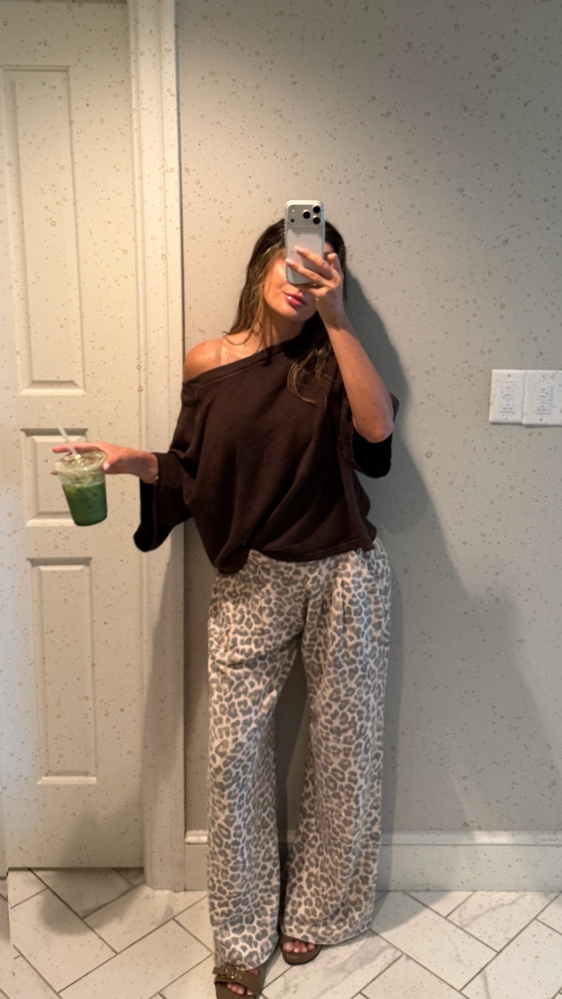 Cozy lounge from aerie

#LTKdayinmylife #LTKmomlife #LTKmorningroutine
