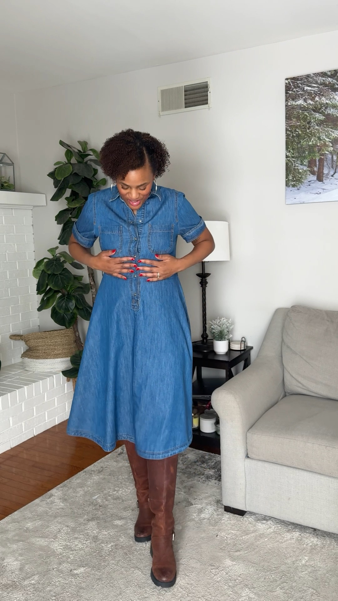 The most perfect dress for spring! I love a good denim dress and this one is stunning while it pulls your waist in! 




Spring dresses, spring style, midsize fashion, over 40 style , trending dress, jean dress, H&M 

#LTKSeasonal #LTKOver40 #LTKTravel