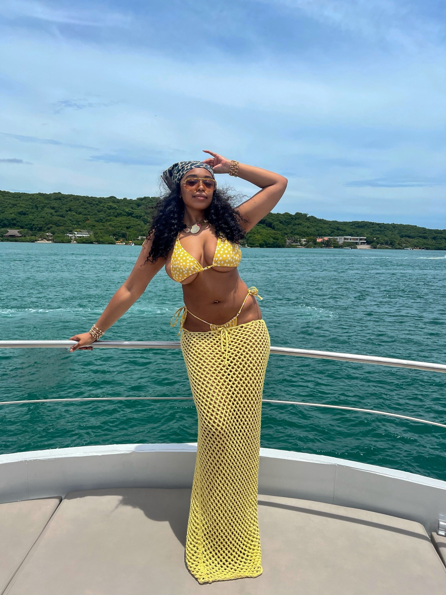 Yellow Bikini Boat Day Outfitt

#LTKSeasonal #LTKSwim #LTKTravel