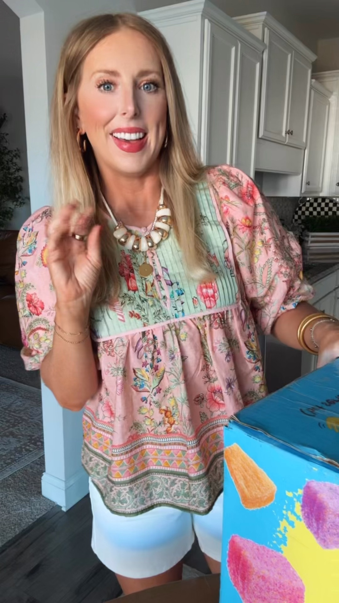 This cute top is on sale!!!!

#LTKSaleAlert #LTKootd