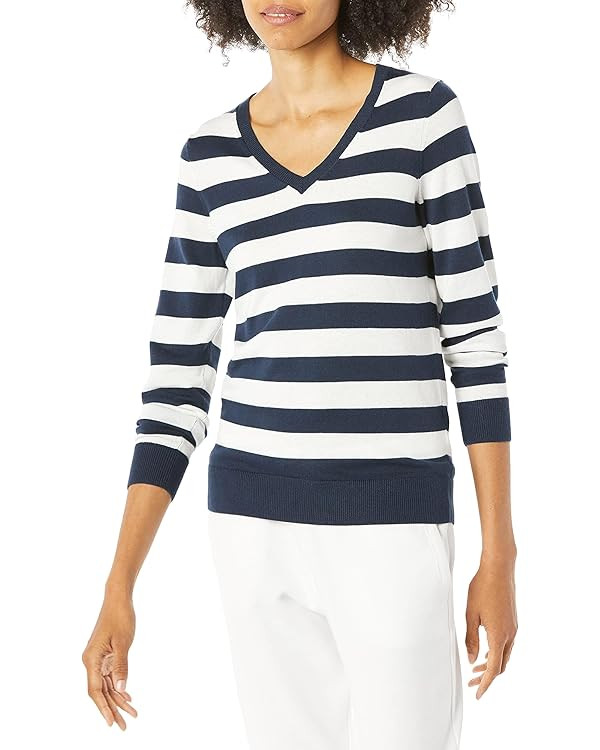 Amazon Essentials Women's Regular-Fit Lightweight Long-Sleeve V-Neck Sweater | Amazon (US)