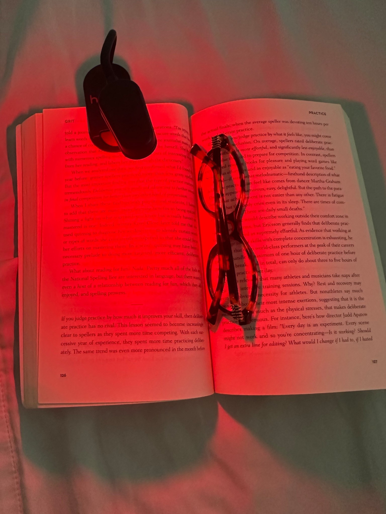 Reading light 💡 

#LTKFindsUnder100 #LTKStyleTip