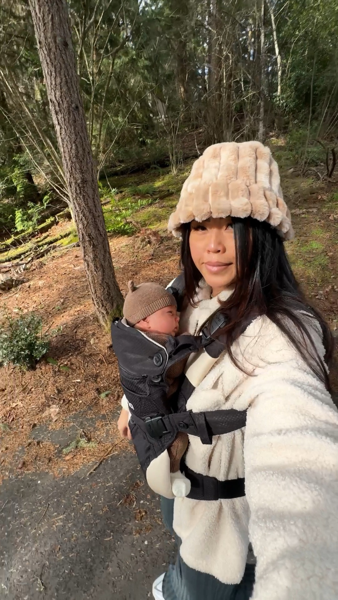 I’m absolutely loving the @nuna_usa CUDL Clik Baby Carrier from @nordstrom - it’s super comfy and incredibly easy to use! 
Baby Carrier features breathable mesh fabric and padded shoulder and waist straps to make baby-wearing cool and comfy for both parent and baby.  You can start using it from birth to three years old (8lbs - 36lbs).

There are 4 carry positions that provide ergonomic positioning as baby grows, for healthy spine and hip development: newborn mode, facing in, facing out, back carry.
#nordstrompartner #mynuna #BabyRegistry #nordstrom #babymusthaves #babycarrier



#LTKbump #LTKhome #LTKbaby