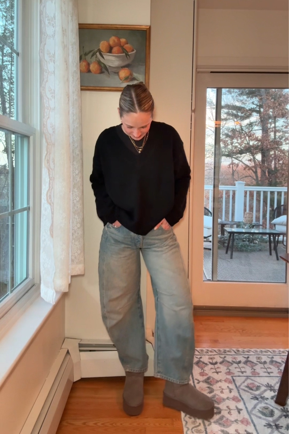 Easiest winter outfit to throw together! Baggy jeans and an oversized sweater!! 