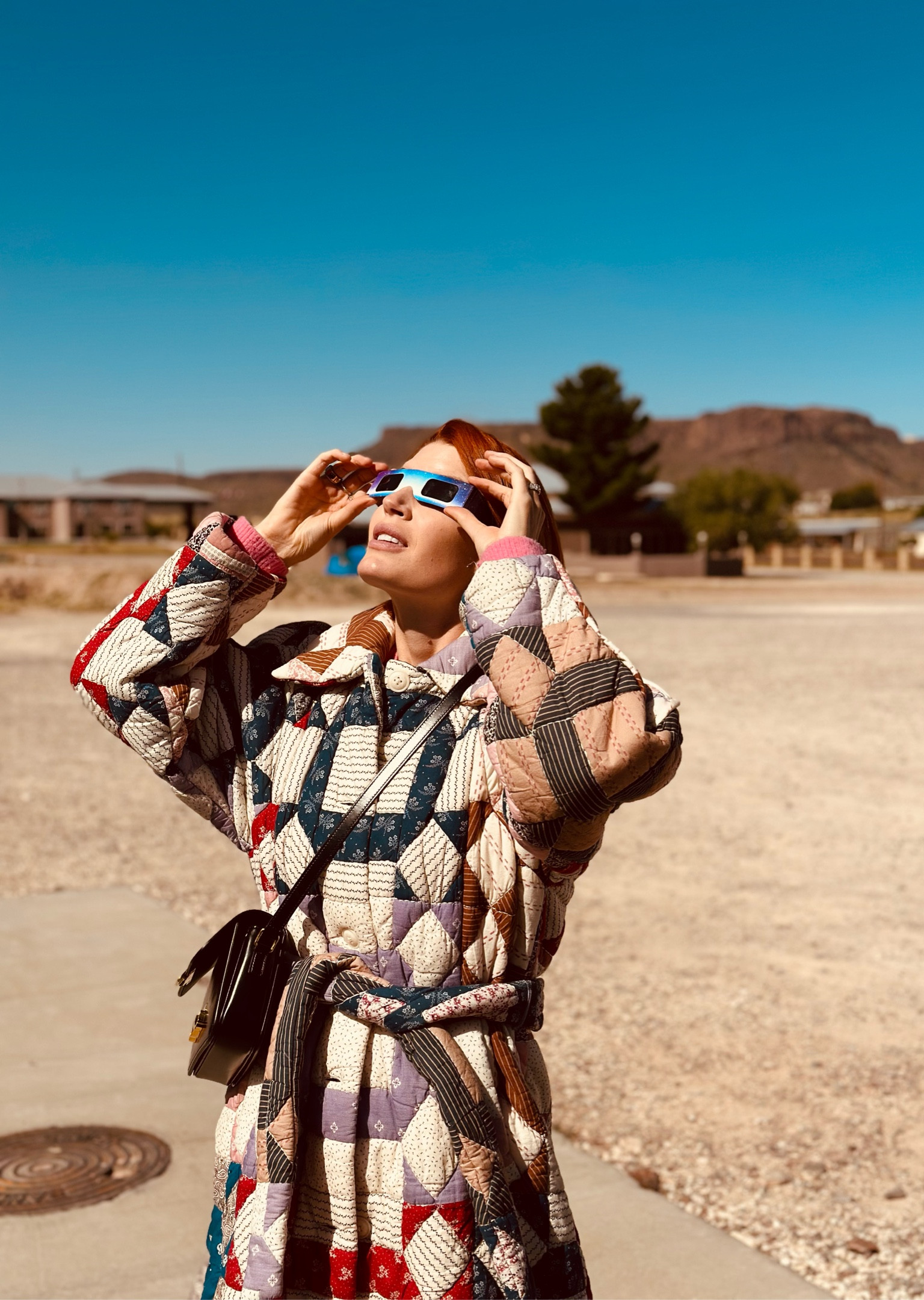 Birdie snapped this pic of me watching the full eclipse today! 👽
I got my quilt coat last season but it’s back again this year from several brands. You can just throw on a T-shirt and jeans and some cute cowboy boots and make this into a great comfortable outfit for the season.

#LTKU #LTKworkwear