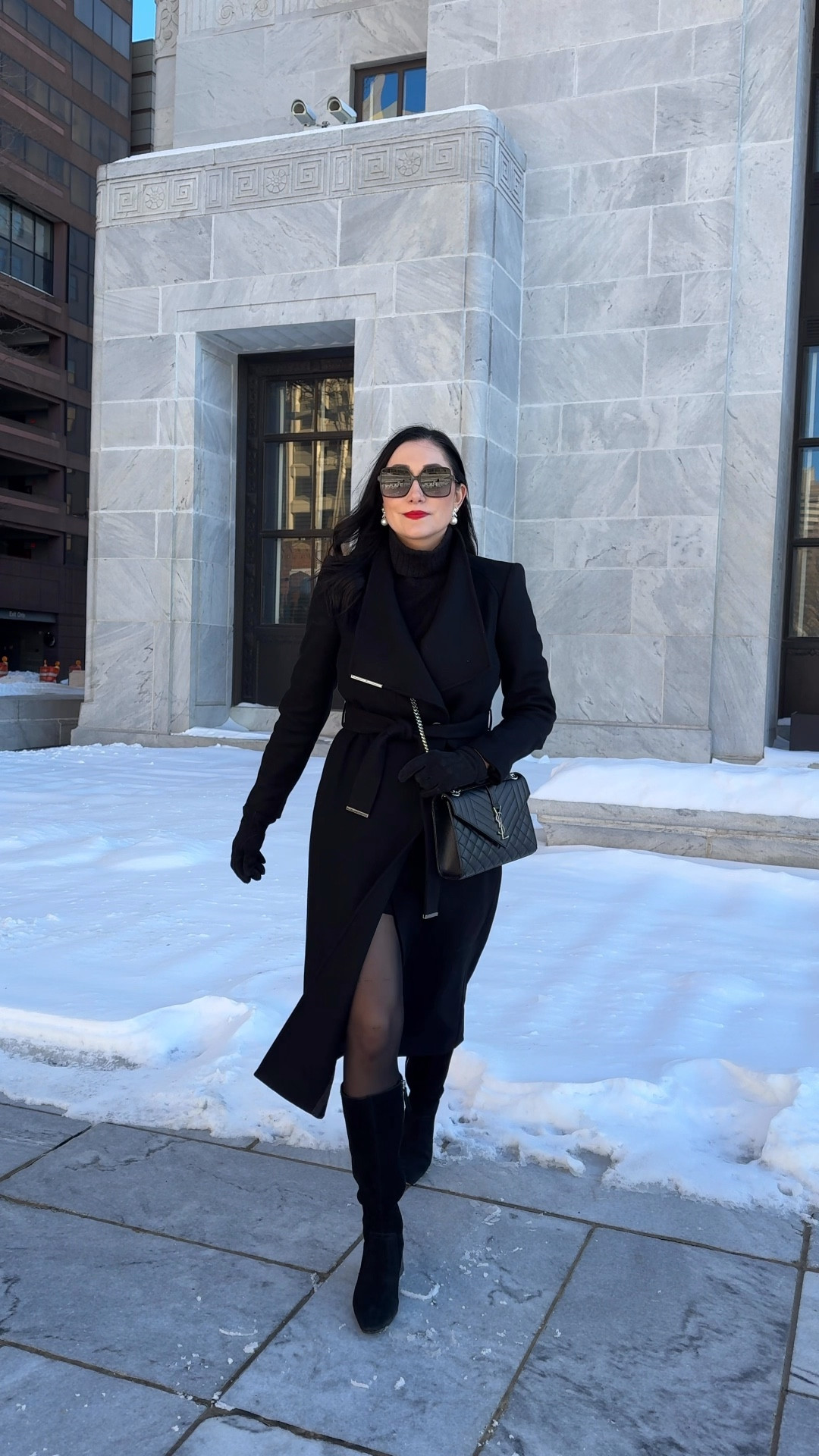 I just needed a little holiday 💁🏻‍♀️☀️
Seriously it’s been a rough winter so it was nice to get a few nice days away in Sarasota, FL. Not looking forward to going back to all the snow tomorrow ❄️ Hoping that spring will be right around the corner🤞
 
#vacationoutfit #classicstyle #outfitideas #realoutfits 

#LTKTravel #LTKootd #LTKSaleAlert