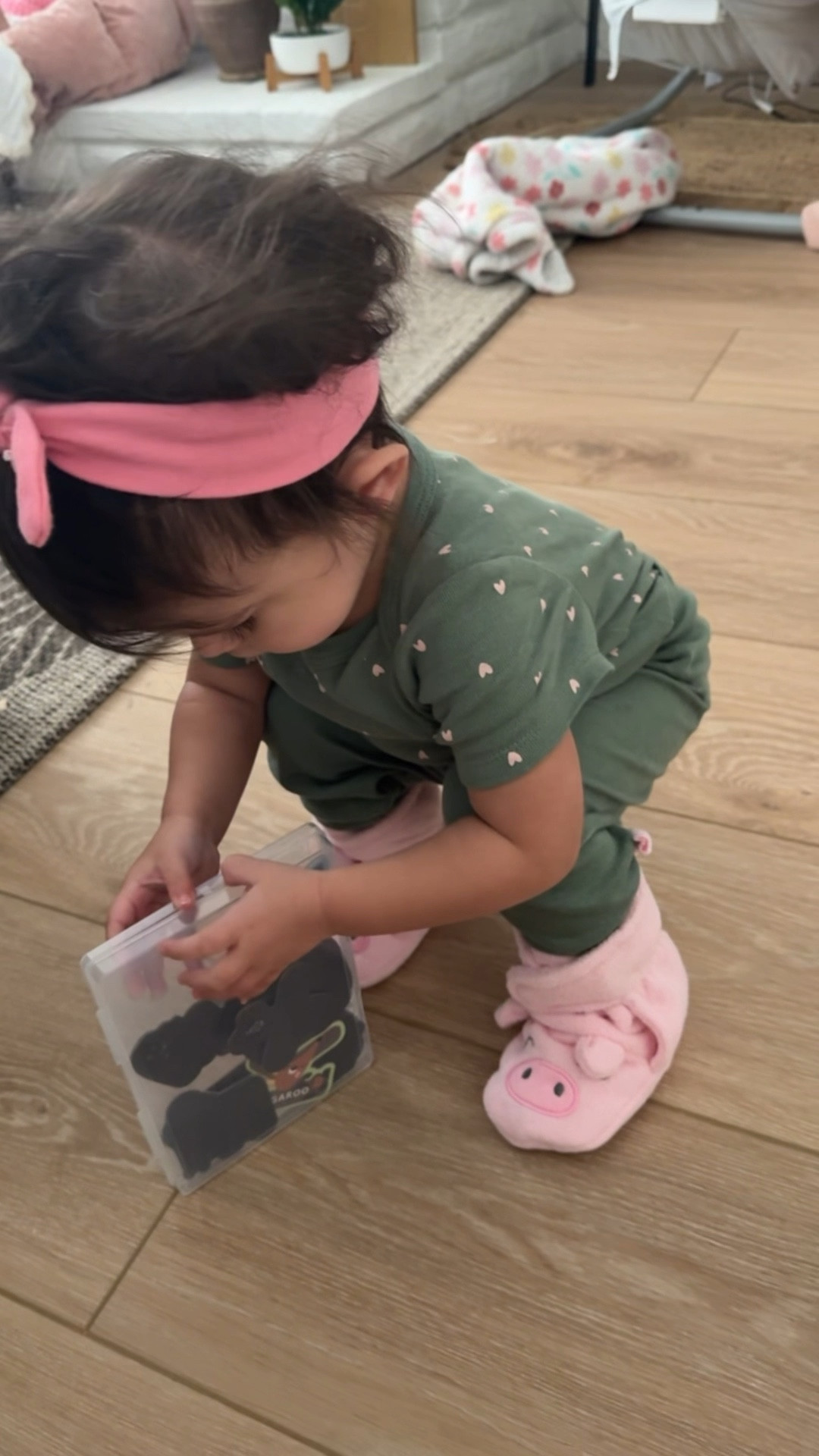 Baby slippers 🐷 

#LTKFamily #LTKBaby #LTKKids