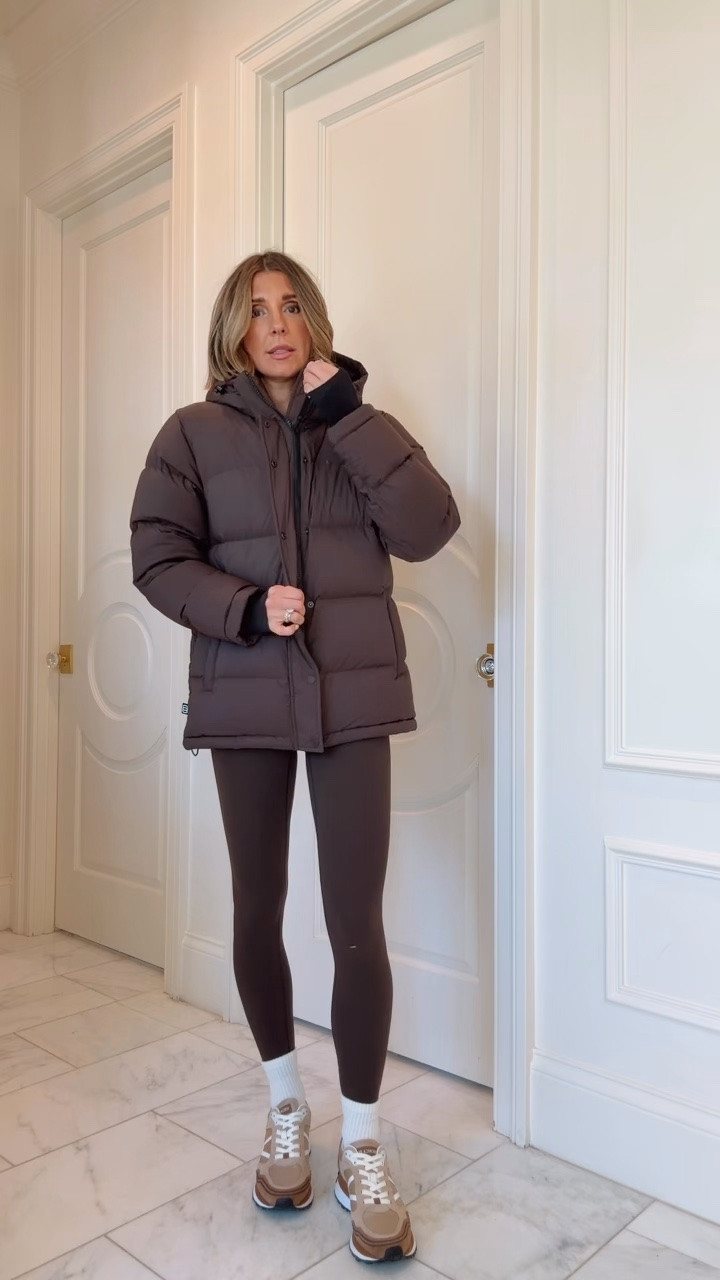 Trying on the viral @Aritzia Super Puff coat! This is such a great investment piece for winter. I’m wearing size small!