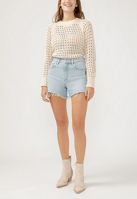 Silver Jeans Co.® Sure Thing High Rise Frayed Hem 4.5in Short | Maurices