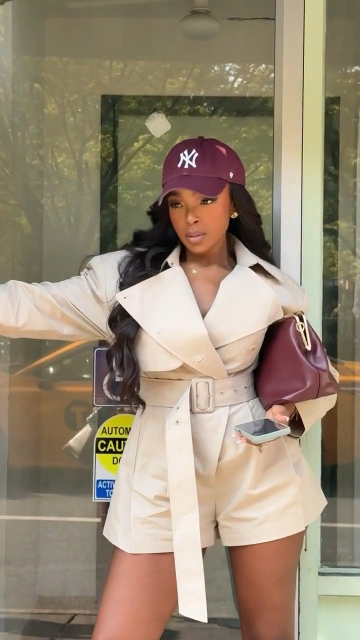 CITY FALL STYLE 🍂

The trench romper + burgundy accessories combo is giving chic fall in the city. Love how the matching heels, bag and cap add that rich pop of color while keeping the look effortless.

Wearing: Size Small | 5’4” | 140 lbs | 34D-27-40

fall outfit ideas, trench coat romper, burgundy accessories, chic city outfit, fall street style, neutral fall outfit, burgundy fall fashion, women’s fall fashion, date night outfit, NYC fall outfit, petite fall style, elevated casual outfit

📲 Download the FREE LTK app & follow me (@kirasfashionfinds).

#LTKPetite #LTKSeasonal
