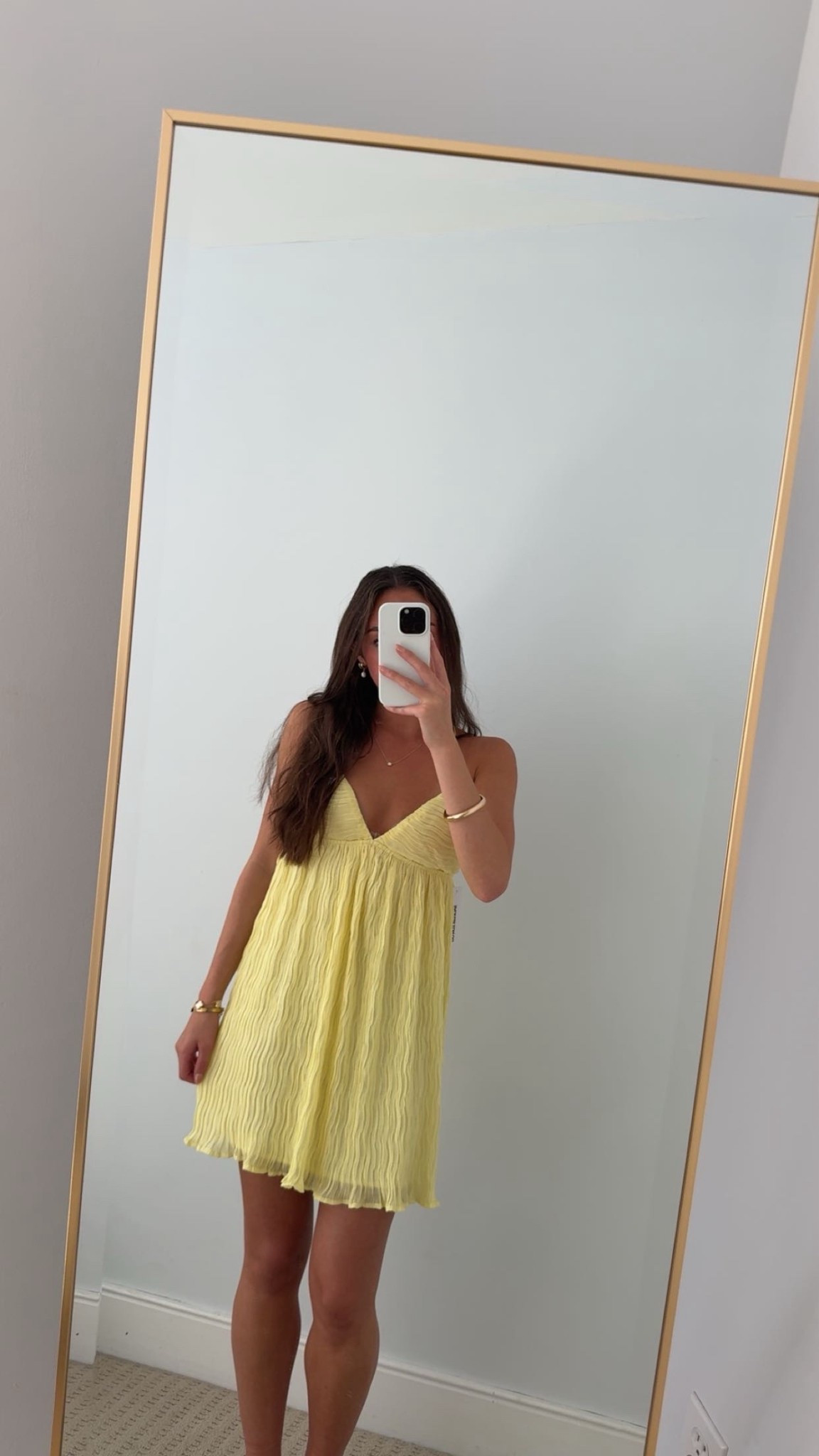 the perfect yellow mini dress!