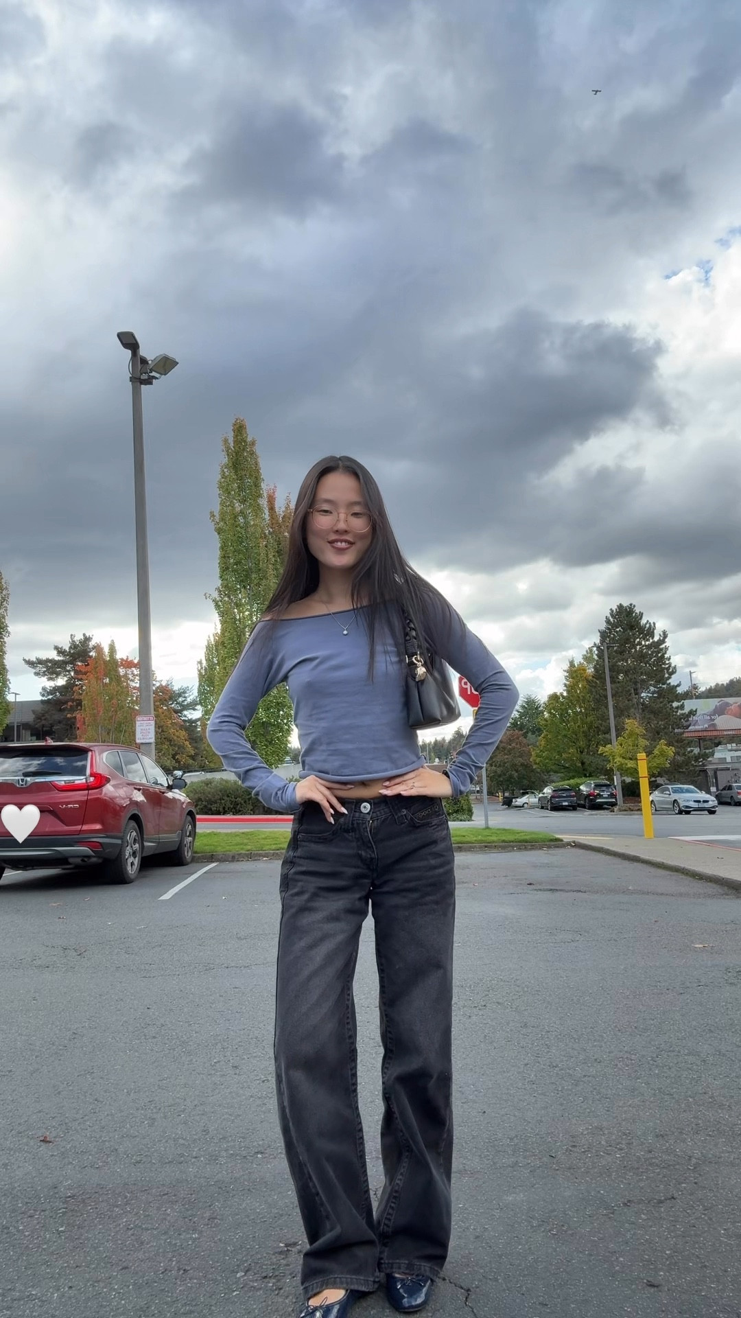 couldn’t find the exact color but i did link the style! also i love these jeans so much 

#LTKFindsUnder50 #LTKFindsUnder100 #LTKStyleTip