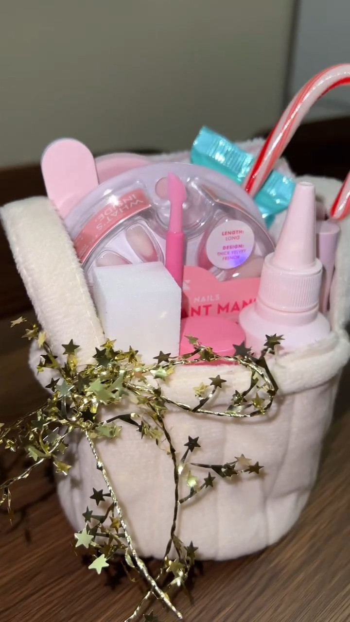 mini burr basket for the nail lovers in your life @oliveandjune 💅🥰 #holidaygiftideas #holidaygiftidea #burrbasket #miniburrbasket #christmasgiftideas 
#creatorsearchinsights #homemani 
.
.
.
mini burr basket ideas burr basket for girlfriend burr basket for gf best friend mini burr basket what to put in burr basket diy home manicure must haves home mani pedi essentials black girl tiktok easy DIY Christmas gift idea Christmas gift basket idea for beauty lovers teen girl Christmas gift idea little girl Christmas gift idea

#LTKHoliday #LTKFamily #LTKGiftGuide