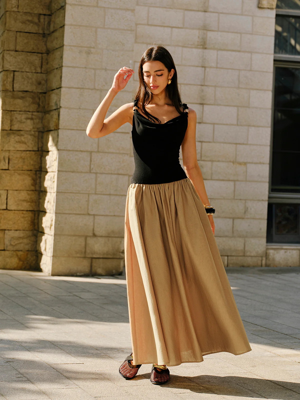 Linen & Cotton Panel Cowl Neck Metal Detail Sleeveless Dress | Commense