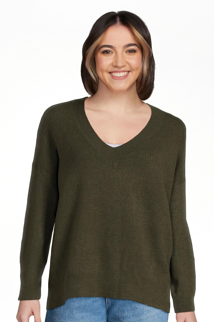 Dreamers by Debut Women's Oversized V-Neck Sweater | Walmart (US)