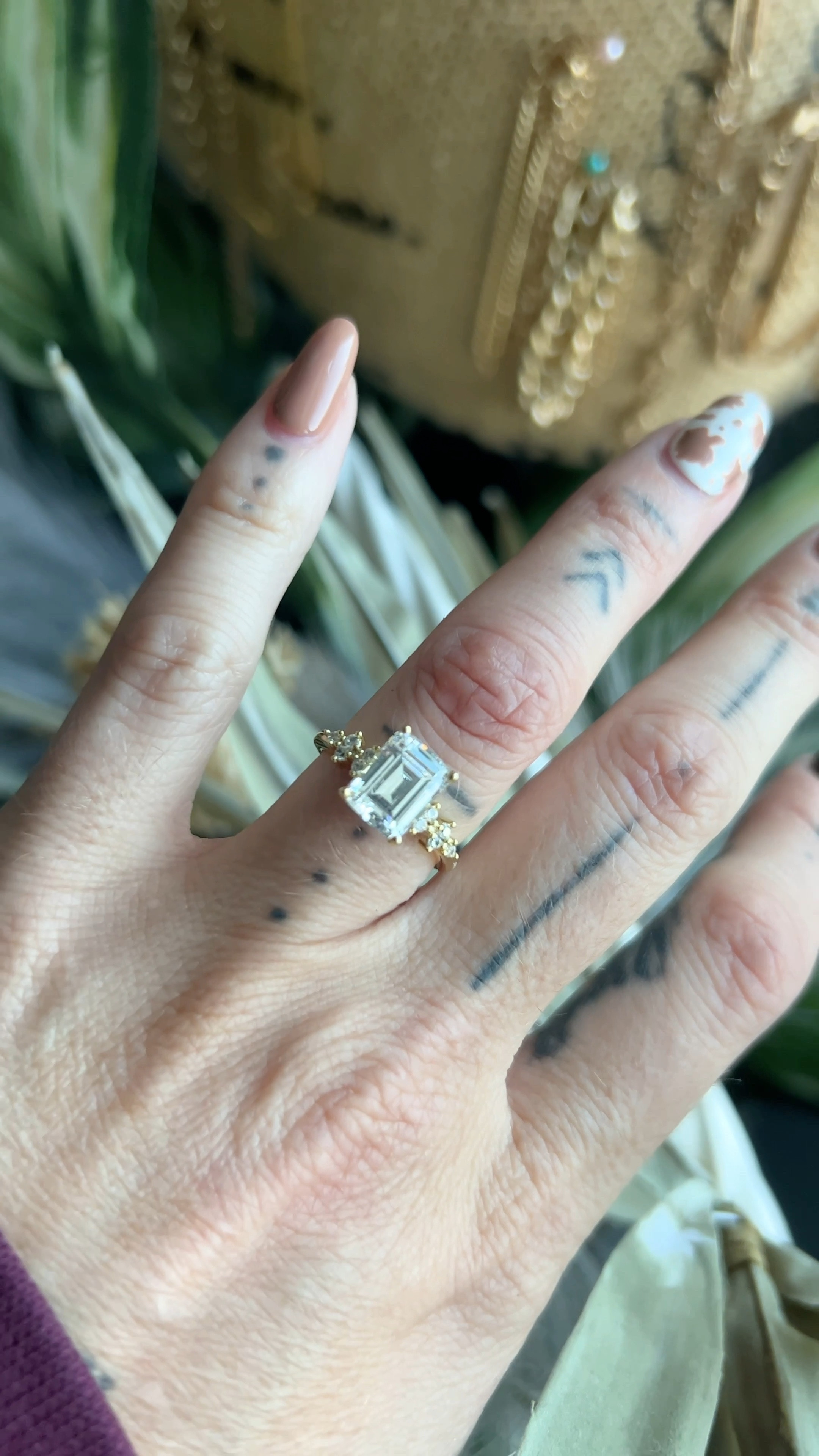 #FoundOnAmazon 🤩 Gold 3CT Emerald Cut Statement Ring (fits TTS) 💍✨

*As an Amazon Affiliate I earn from qualifying purchases*. #ad #comissionsearned #amazonaffiliate #amazonfinds #amazonmusthaves #amazonjewelryfinds #amazonrings #amazonaddict #amazonfashion #amazonfashionfinds #amazonstyle #amazonstylefinds 


#LTKstyletip #LTKwedding #LTKunder50