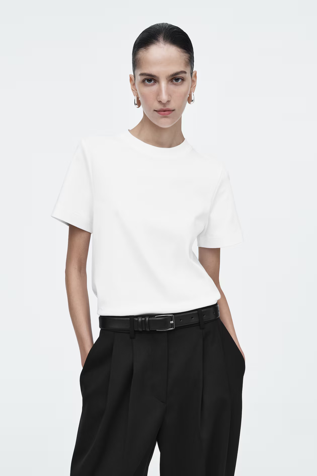 CLEAN CUT REGULAR T-SHIRT | H&M (UK, MY, IN, SG, PH, TW, HK)