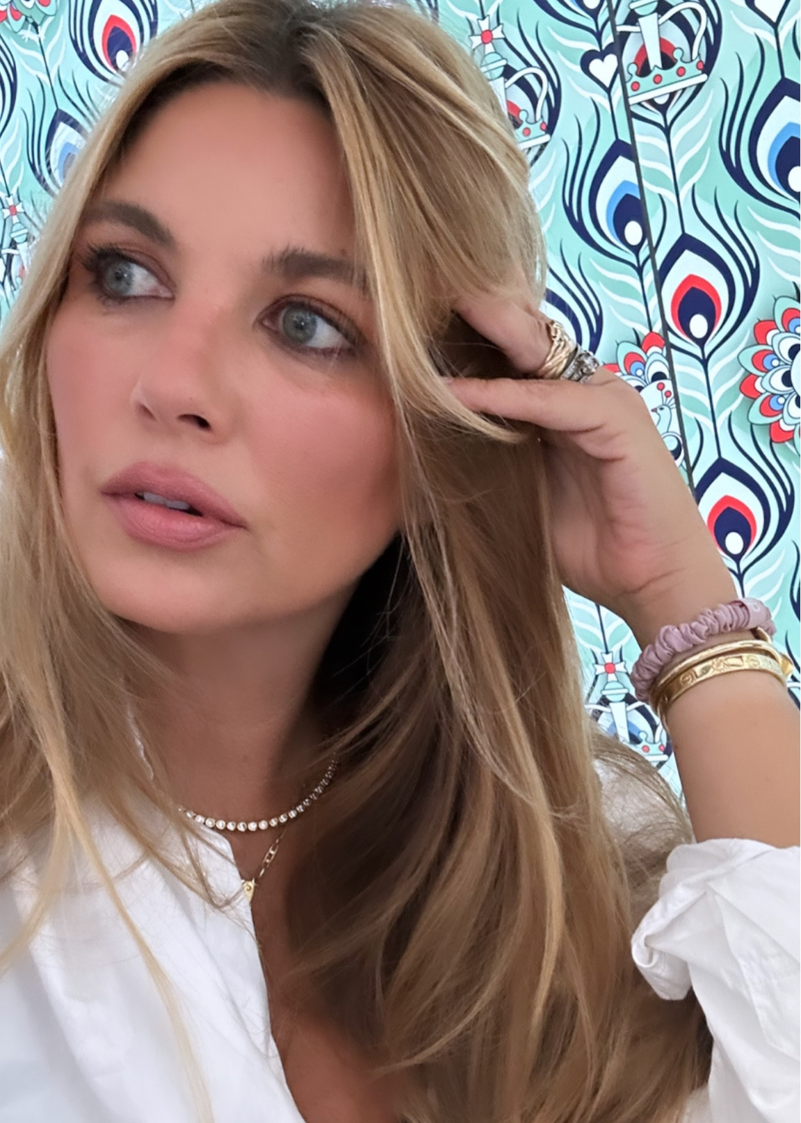 Lip mix, nude lips, 

A lip mix for creamy, 
full nude lips that last 👄 🐚 
Liner-barely nude
Lip stain-LA
Lip color-Red Nude 
