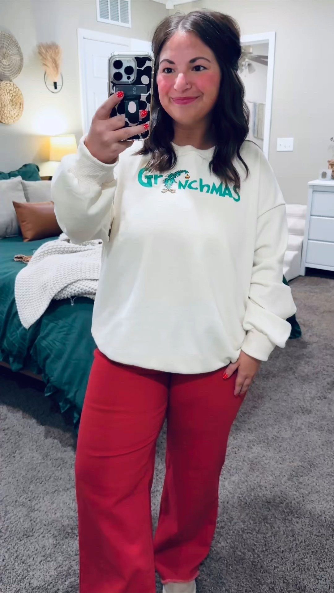 Just a little Grinchmas cheer for my students! 💚

slip on shoes: fit oversized // wearing a kids 2 (linking adult size below)
jeans: fit true to size // wearing a 14
crewneck: fits true to size // wearing an XL 

 

#LTKHoliday #LTKootd #LTKSeasonal