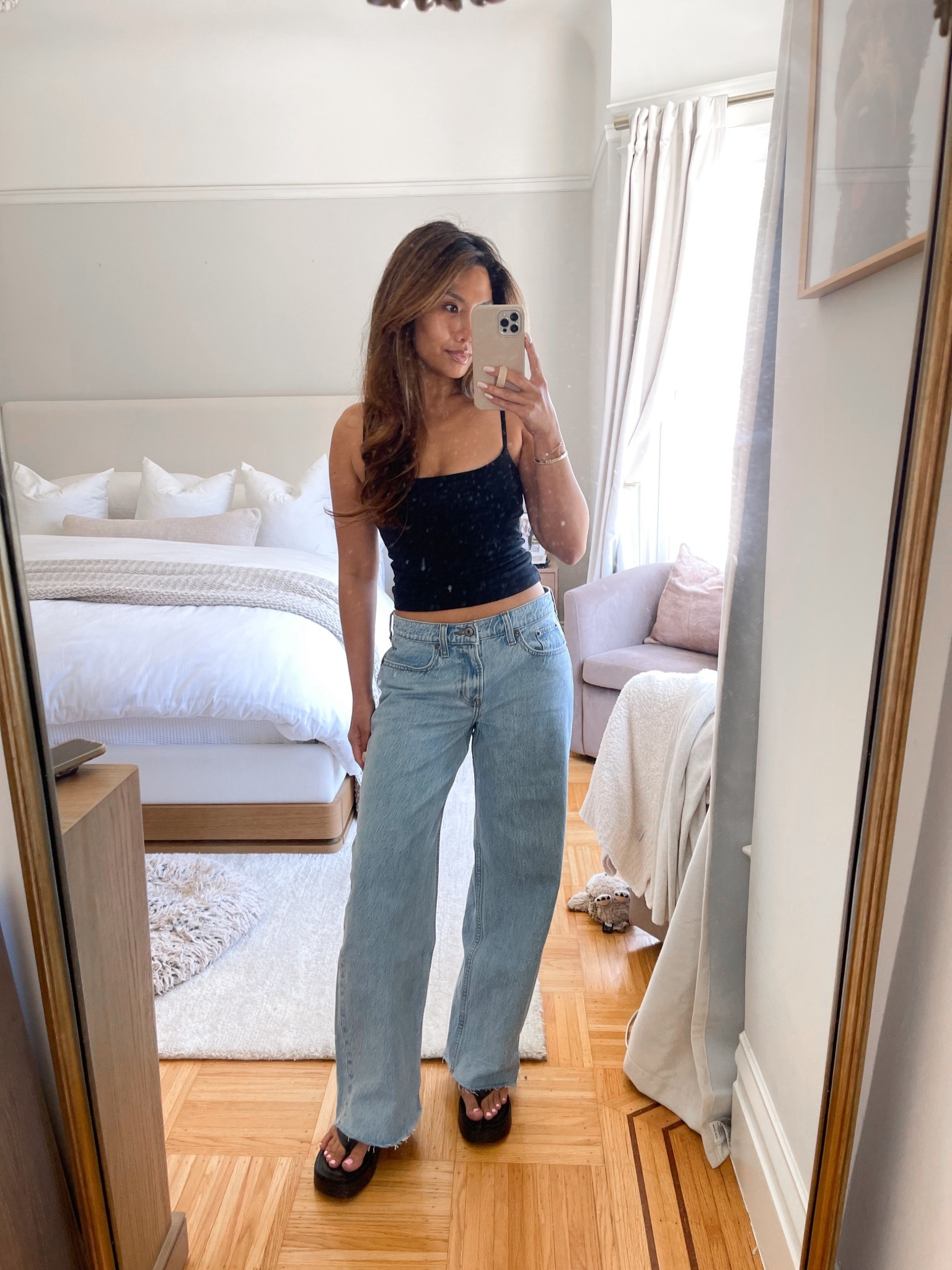 Abercrombie sale!! Love these bra free camis and these low rise jeans :) also linking my other Abercrombie favs 

Sizing:
Cami - tts, xs
Jeans - tts, light wash, 25 short 
Sandals - tts 

#LTKSaleAlert
