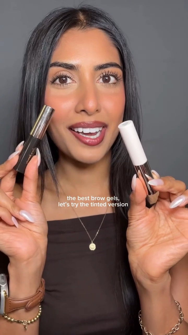 Have you tried the tinted @rarebeauty brow gel yet??
.
.
.
#rarebeauty #rarebeautybrowgel #tintedbrowgel #browgel