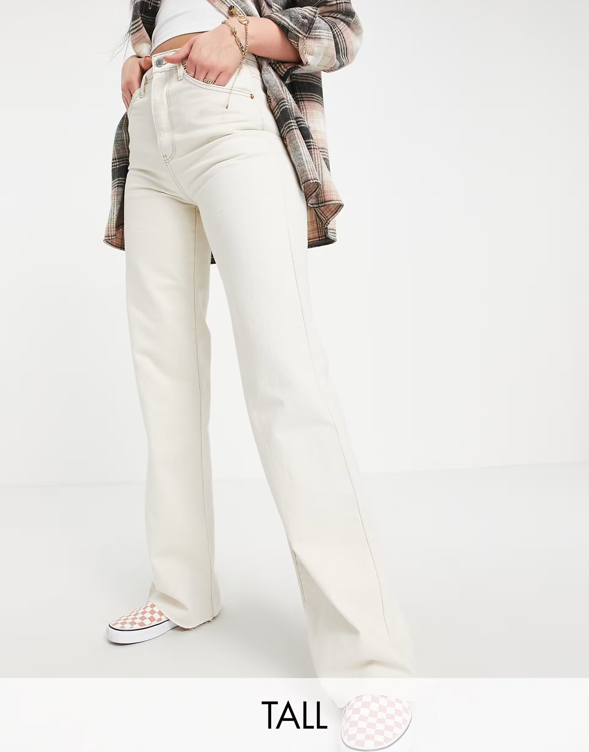 Stradivarius Tall 90s dad jeans in ecru | ASOS (Global)