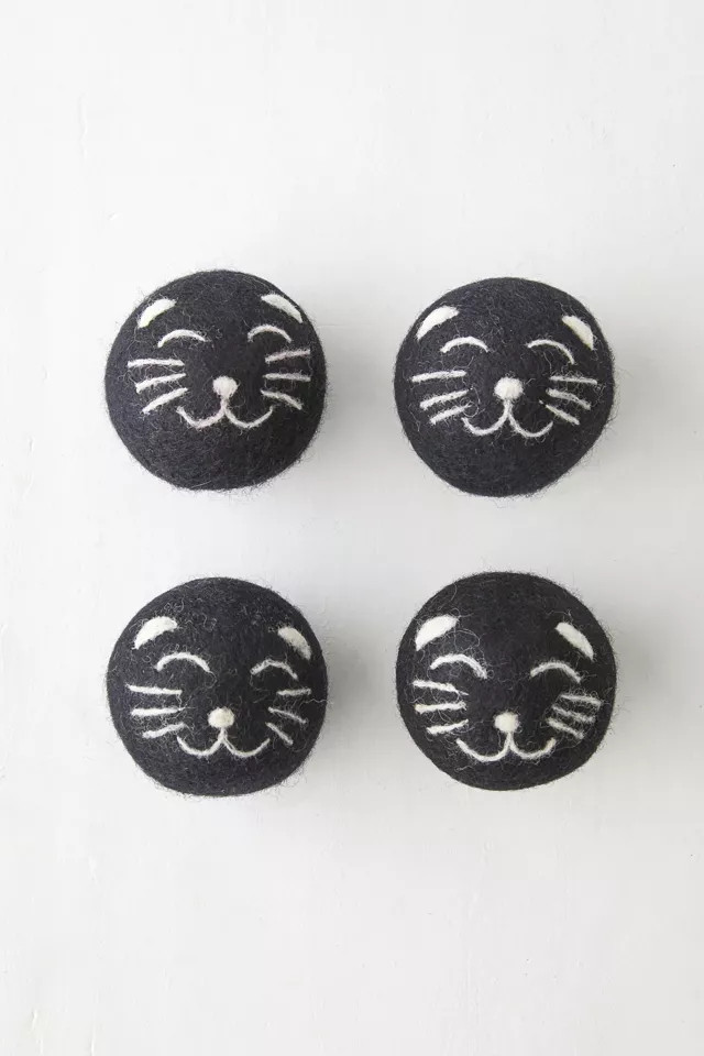 Cat Dryer Ball - Set Of 4 | Urban Outfitters (US and RoW)