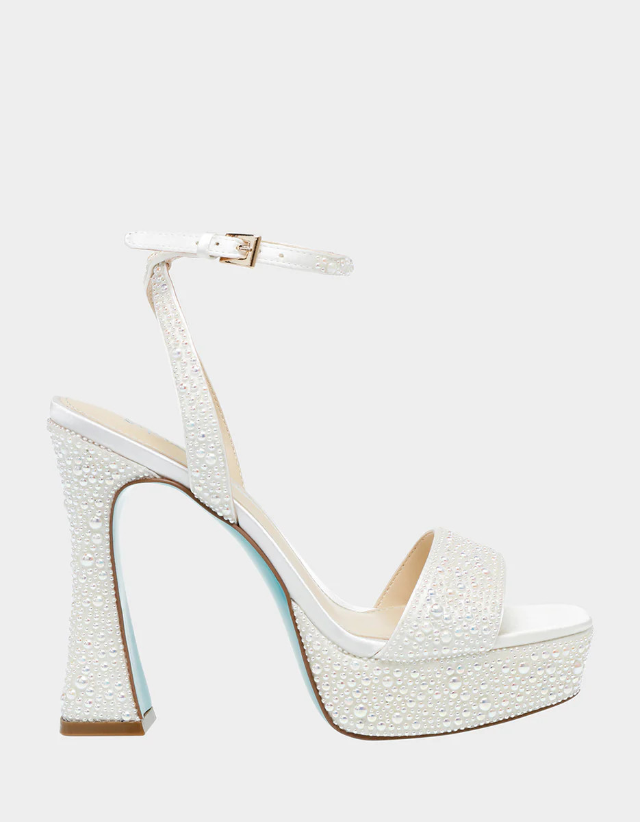 SB-BETH IVORY | Betsey Johnson