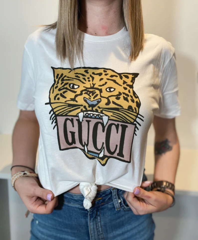 The Tiger. Vintage feel. Graphics tee. FREE SHIPPING | Etsy (US)