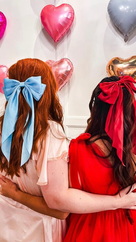 Holiday outfits need a cute bow just like presents do, amirite 😌

Holiday accessories, hair bows, hair accessories, Christmas outfits, holiday party outfit

#LTKHoliday #LTKstyletip #LTKbeauty
