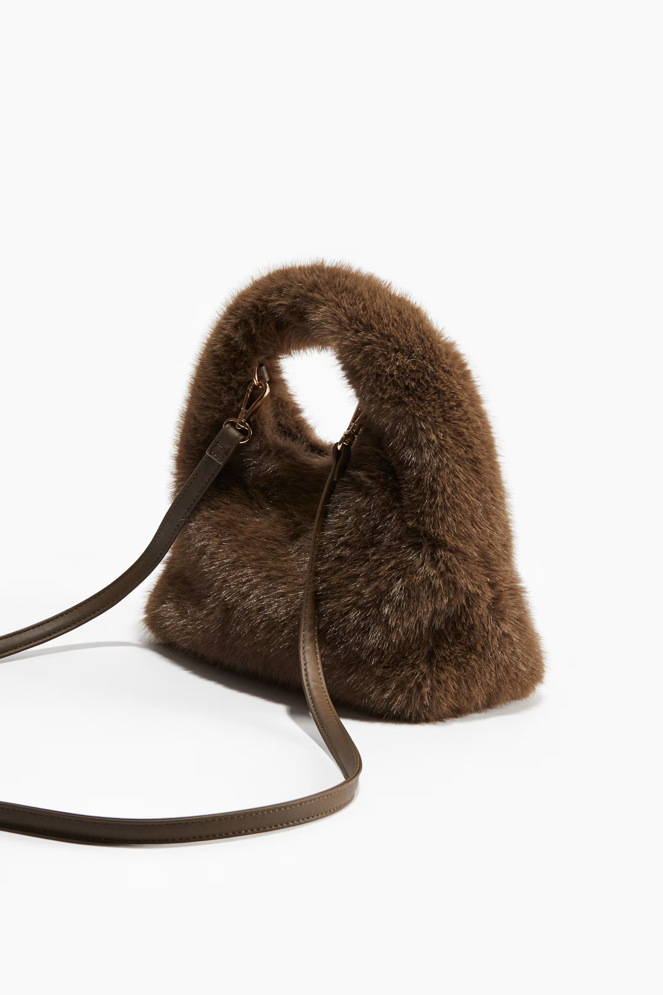 Fluffy crossbody bag | H&M (UK, MY, IN, SG, PH, TW, HK)