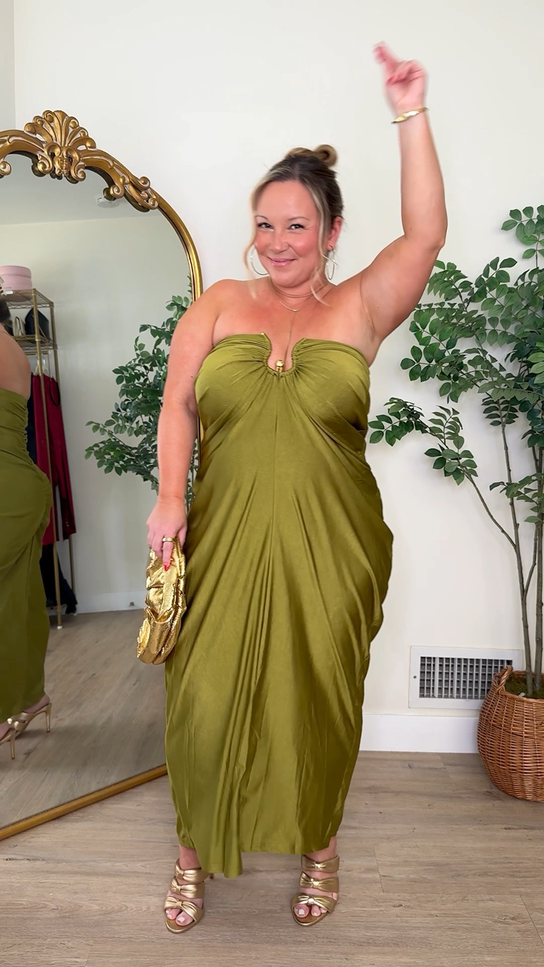 Amazon resort wear outfit
This skirt did not work for me so I turned it into a dress! It’s giving golden Greek goddess vibes! Booking a trip just so I can wear it 🤣
I did a size MEDIUM and it’s perfect! 

Vacation outfit, Amazon fashion, Amazon finds, spring dress, date night outfit, midsize style, resort wear, travel style

#LTKPetite #LTKMidsize #LTKTravel