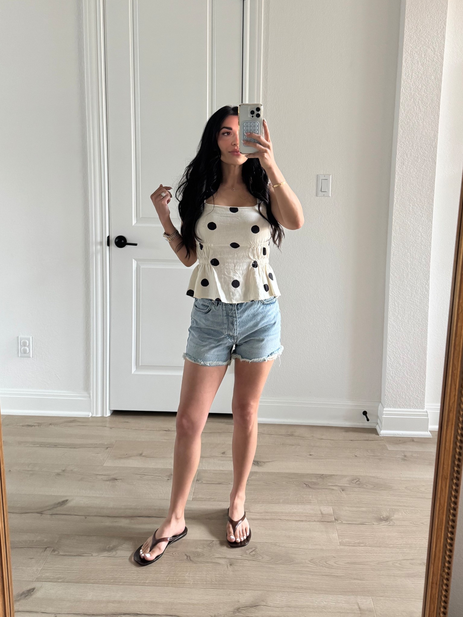 The cutest polka dot top ✨

#LTKootd