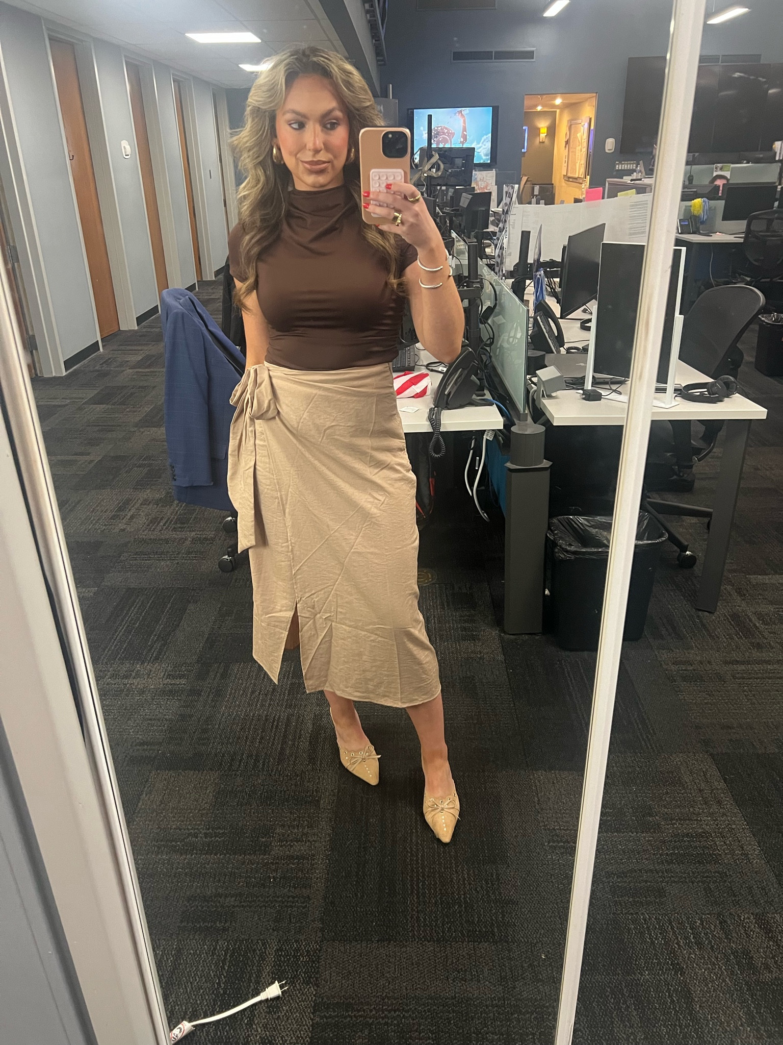 Love this chocolate work moment 🤎

#LTKWorkwear #LTKStyleTip #LTKFallSale