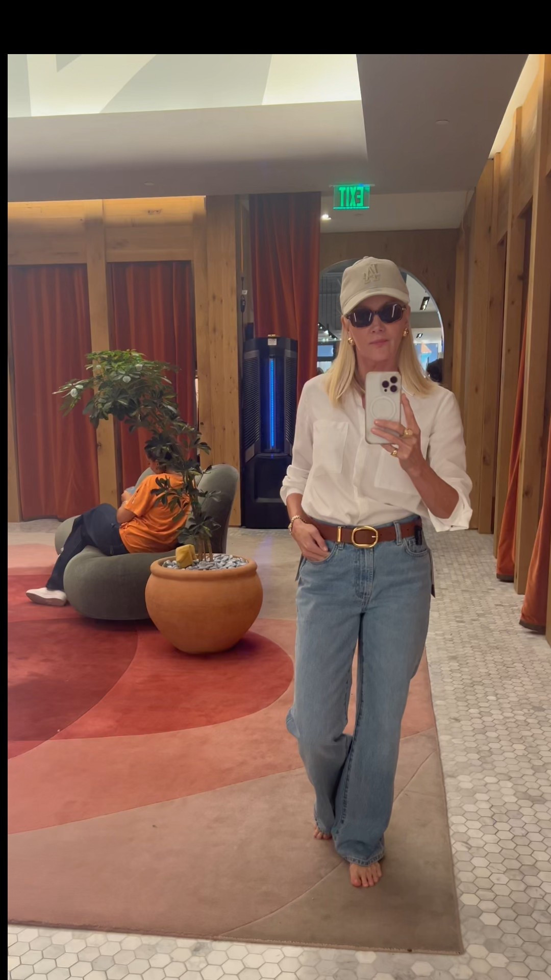 Fave jeans at Aritzia. The Farrah comes in high rise and low rise. Both have a wide and long leg. Great with heeled boots and a belt. Im normally a 25-26 in jeans, I wear 25s and 24s in this style  

#LTKOver40