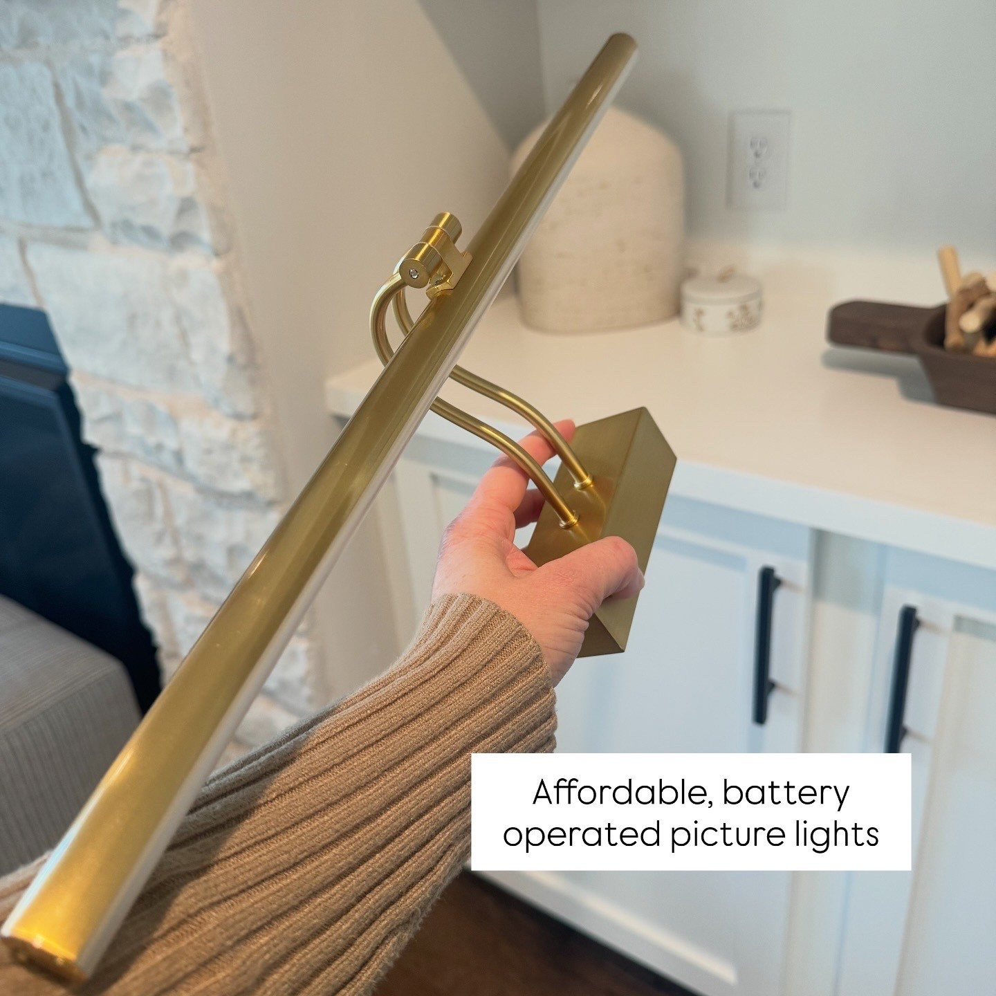 Battery Operated picture lights, Amazon lights, sconcess



#LTKFindsUnder100 #LTKHome