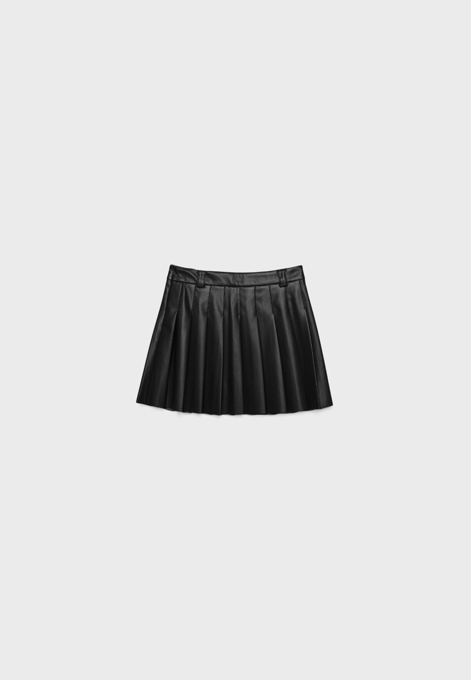 Faux leather box pleat mini skirt - Women's fashion | Stradivarius United Kingdom | Stradivarius (UK)