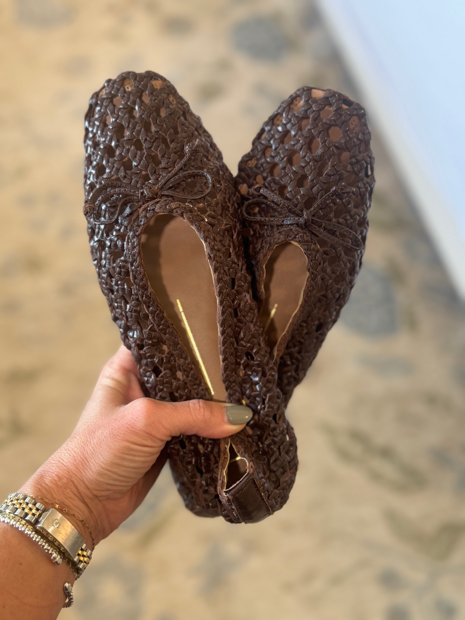 So cute. So comfy. Fall shoes. Ballet Flats. Dark Brown. Espresso. HOC Autumn

True to size!

#LTKSeasonal #LTKstyletip #LTKshoecrush