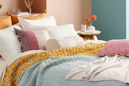 Bedroom spring makeover 

#target #targetfinds #spring #springmakeover #springcleaning #bedding #bedroom #refresh #blankets #pillows #throwpillows #newarrivals #trending #home #homedecor #homefinds #bestsellers #popular #favorites

#LTKSeasonal #LTKxTarget #LTKhome
