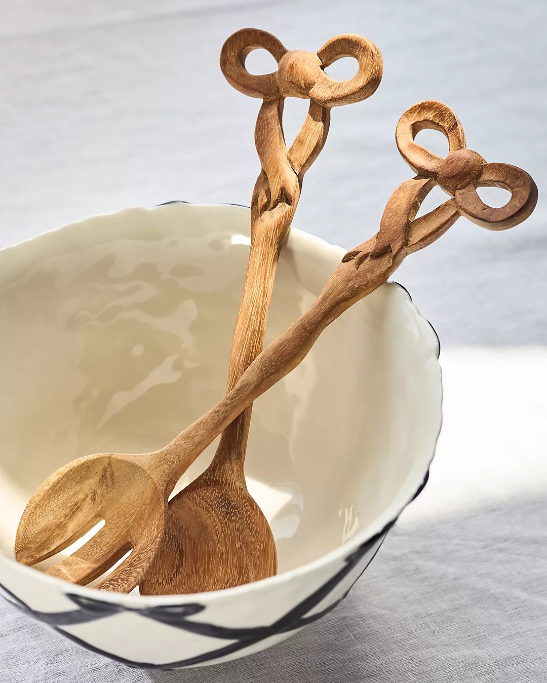 How adorable are these bow wood servers 🎀💗

#LTKFindsUnder50 #LTKSaleAlert #LTKHome