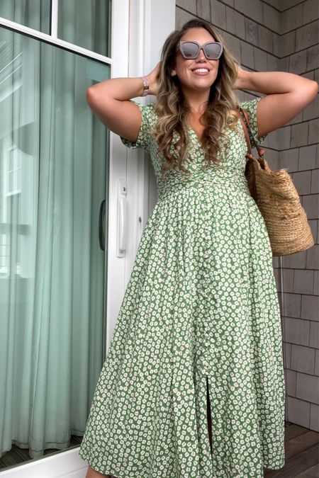 Anthropologie dress / true to size / wearing a 10 / this print is no longer available linking other prints and colors! 

#LTKstyletip #LTKtravel #LTKmidsize