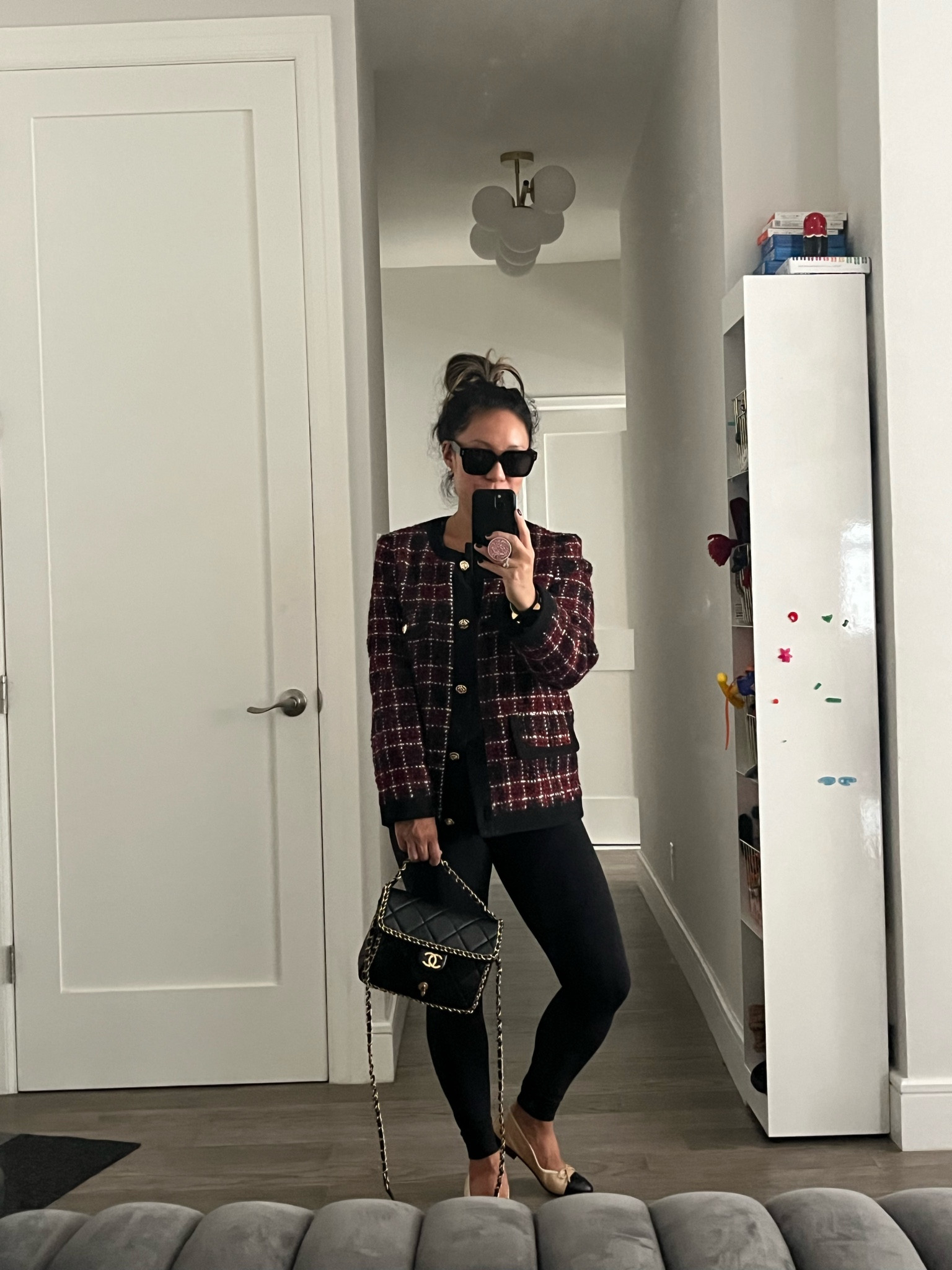 Fall layers. Jacket’s on sale. Oversized boxy fit. I’m wearing an xs. I kind of wish this came in xxs, but for the price I got it for, it’s a steal!

#LTKTravel #LTKItBag #LTKWorkwear