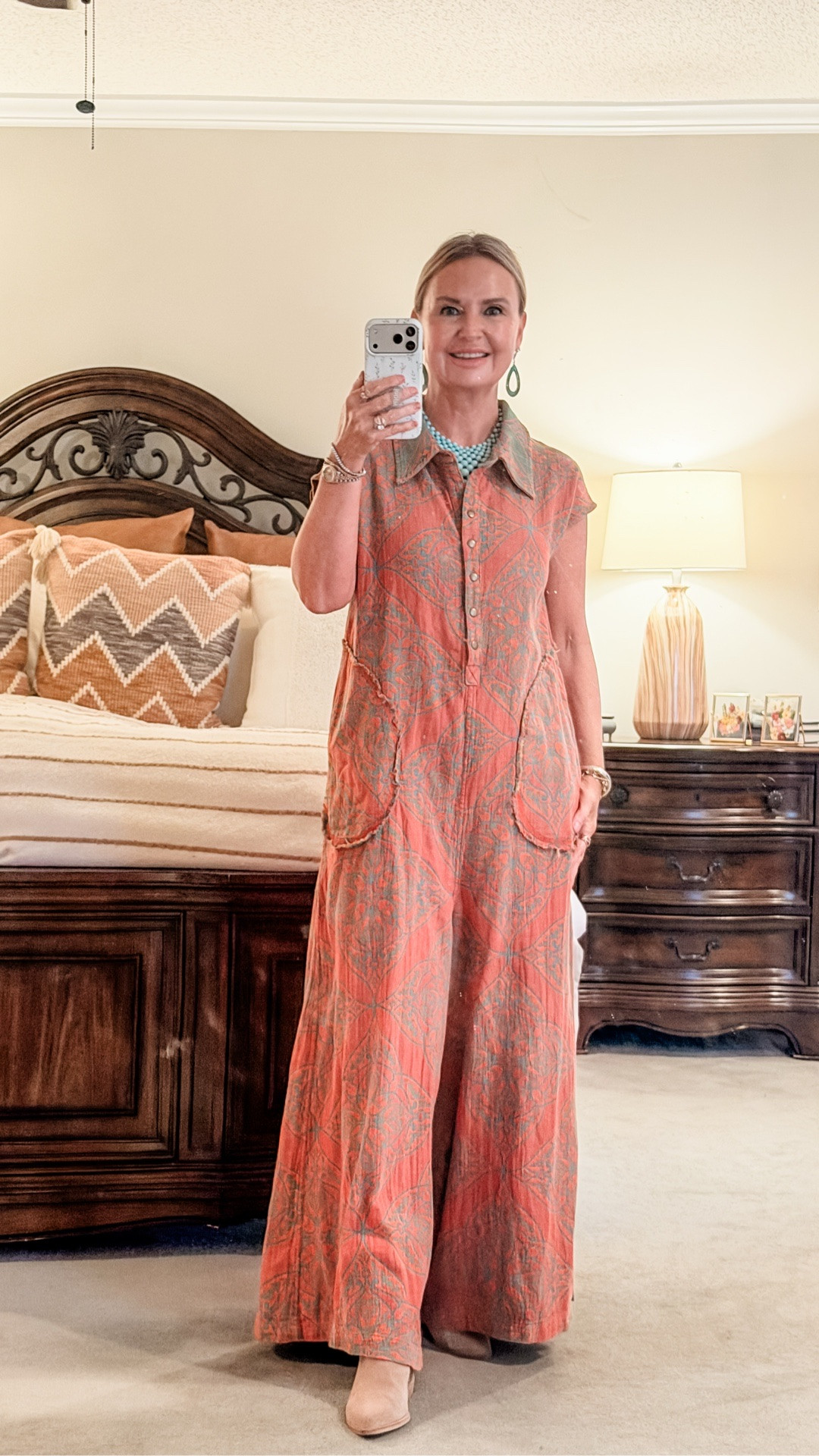 This outfit is giving major Anthro vibes… without the Anthro price tag — and I’m obsessed 🤍
I found it at one of my favorite local boutiques, 926 West, and the colors + relaxed fit + reversible style just feel so easy to wear.

If you want the exact outfit, you can shop it here: 926west.shop
And I also linked a few similar pieces on Amazon if you love the look but want options!

Use code BessieShops10 for 10% off when shopping 926 West 🛍️✨

#ltkfashion #ltkover50 #anthrovibes #boutiquefinds #southernstyle #comfortablefashion #springstyle #everydaystyle


#LTKOver40 #LTKPetite #LTKootd