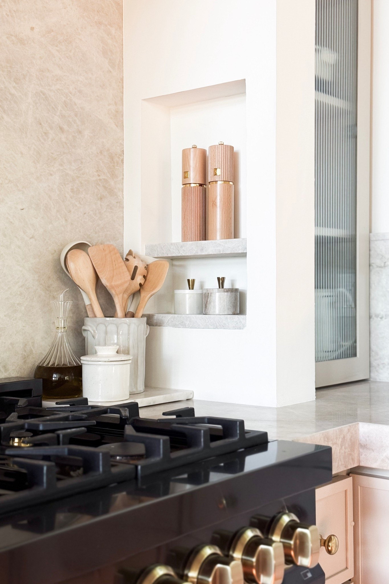 Some of our favorite kitchen finds at the cabin!

Home, home finds, home accents, kitchen, cabin kitchen, kitchen styling, kitchen utensils, day in the life, summer home 

#LTKSeasonal #LTKHome #LTKdayinmylife