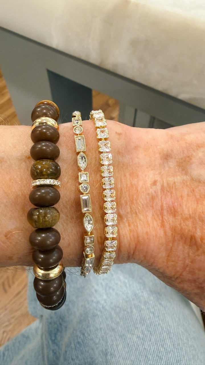 BaubleBar's Big Summer Kickoff Sale is so good. $10 bracelets and 20% off sitewide! 

#LTKMothersDay #LTKSaleAlert
