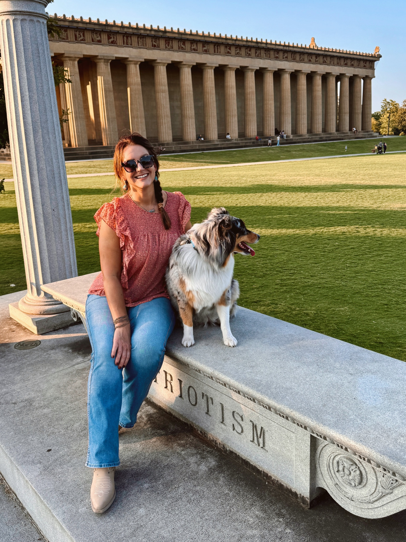 Nashville, TN

#LTKTravel #LTKMidsize #LTKOver40