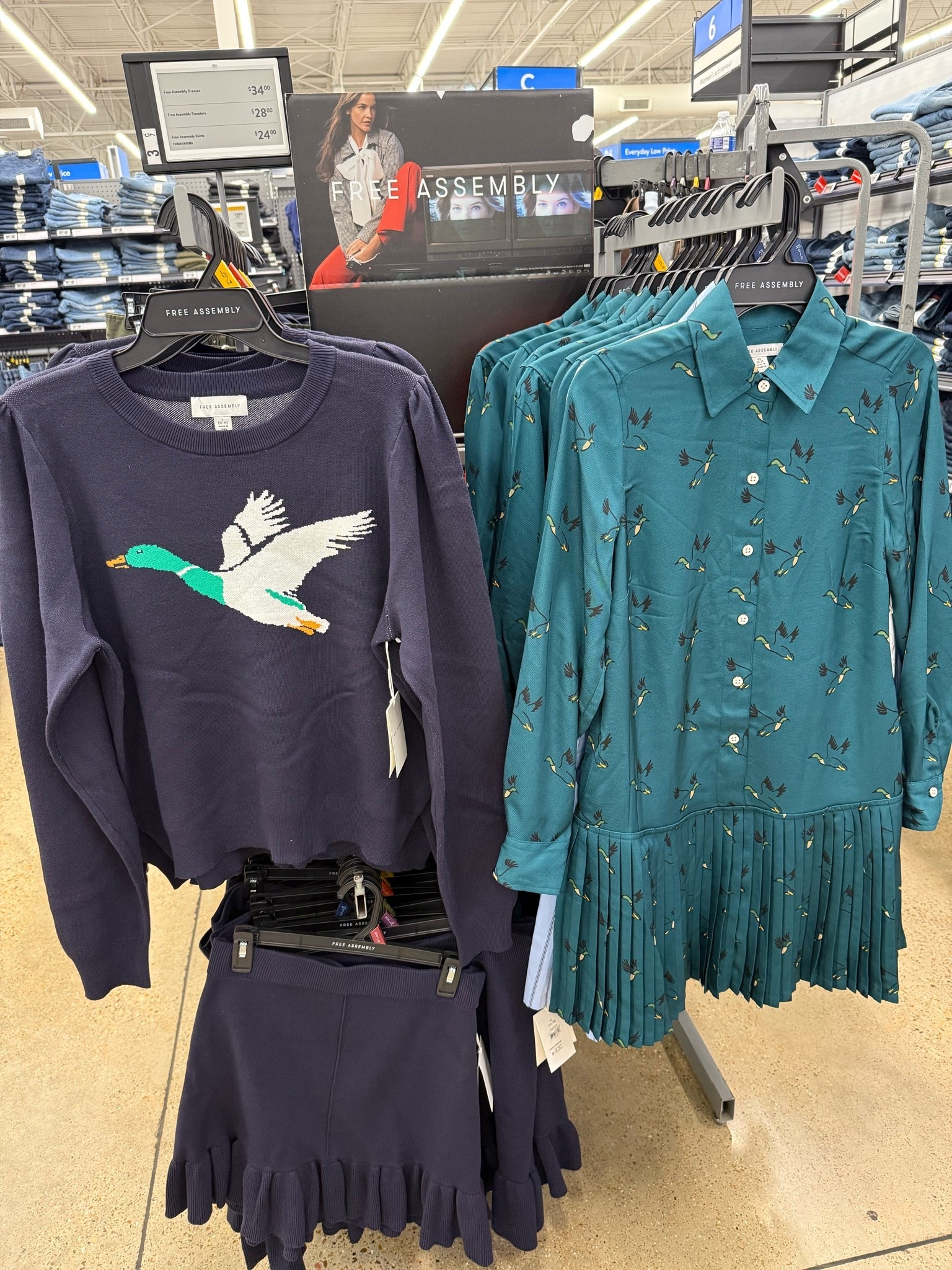 This Mallard collection at Walmart is everything!! ￼🦆This dress is such a pretty color in person.
